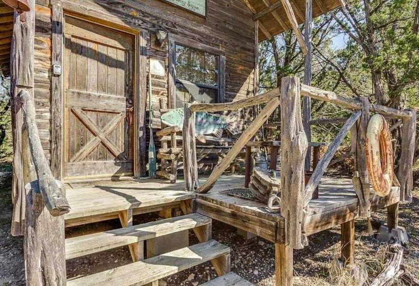 住宿加早餐  Last Outpost  Cedar Loft