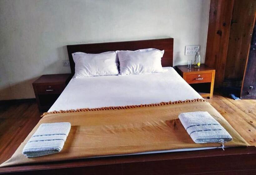 منتجع Turtle Pond Home Stay