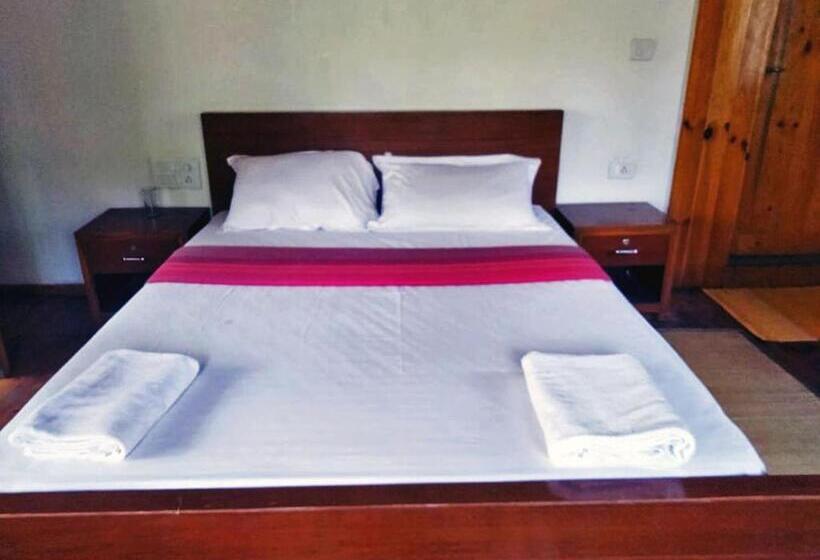 منتجع Turtle Pond Home Stay