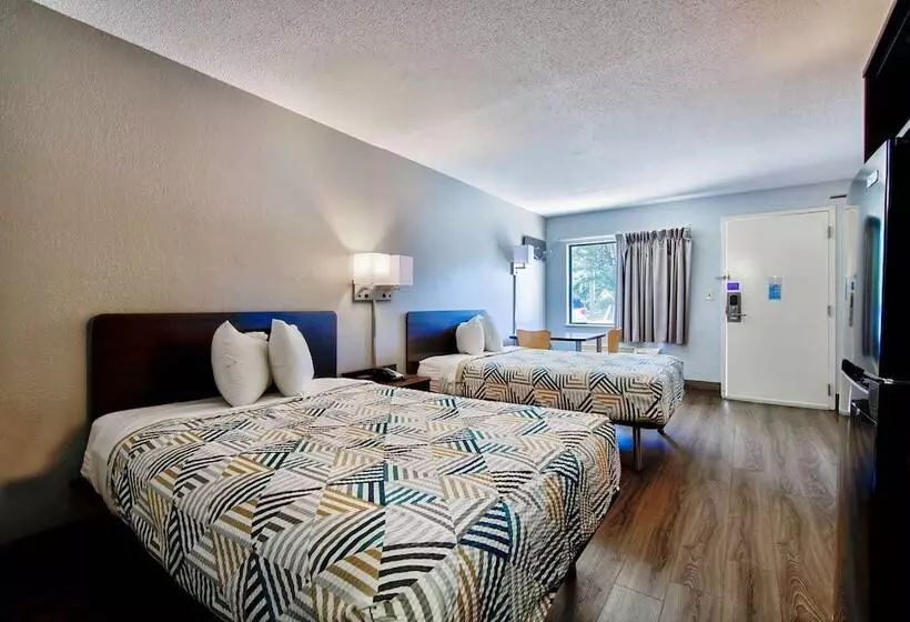 ホテル Studio 6 Birmingham Al Medical Center