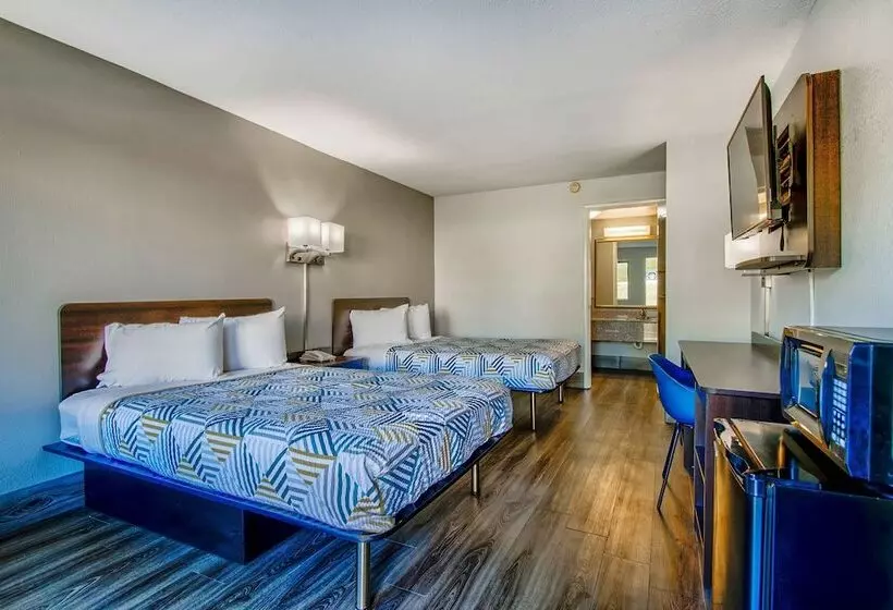 ホテル Studio 6 Birmingham Al Medical Center