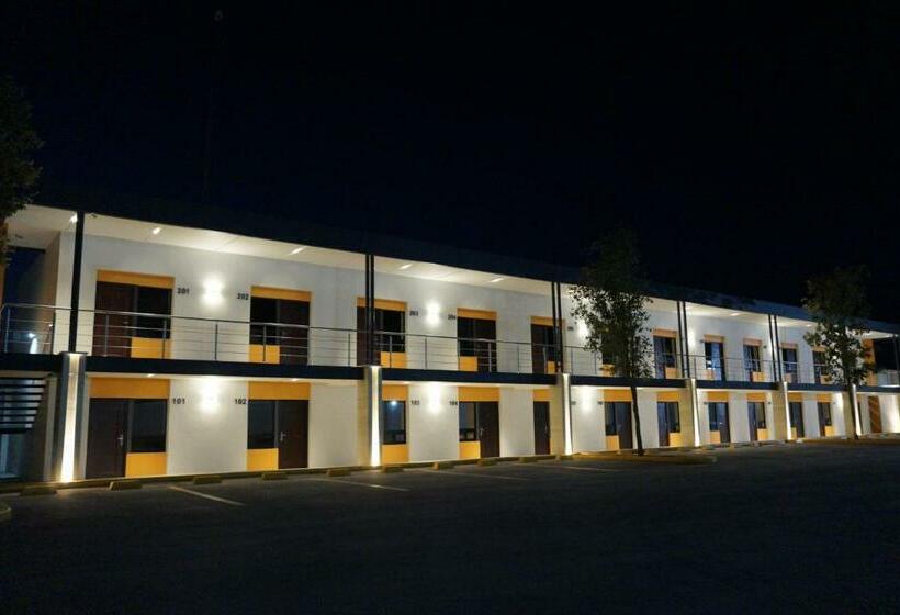 Отель Valle Express