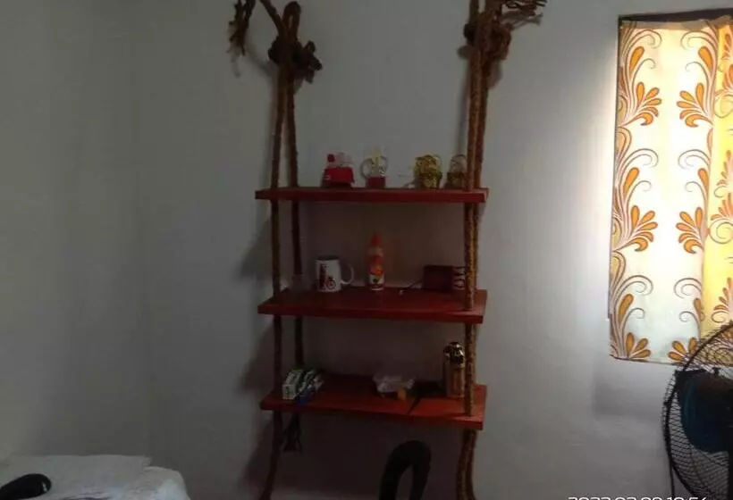 پانسیون Unawatuna White Villa