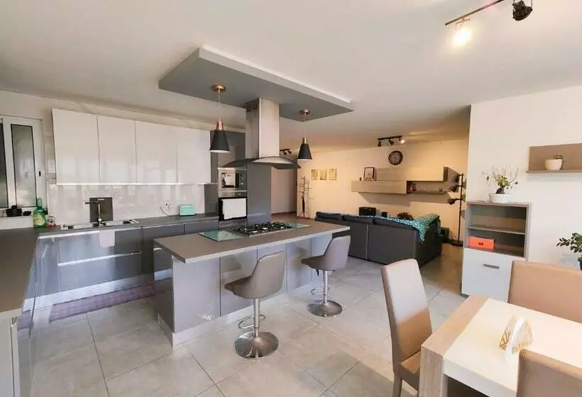 پانسیون Large Central Apartment Near Valletta & Seafront