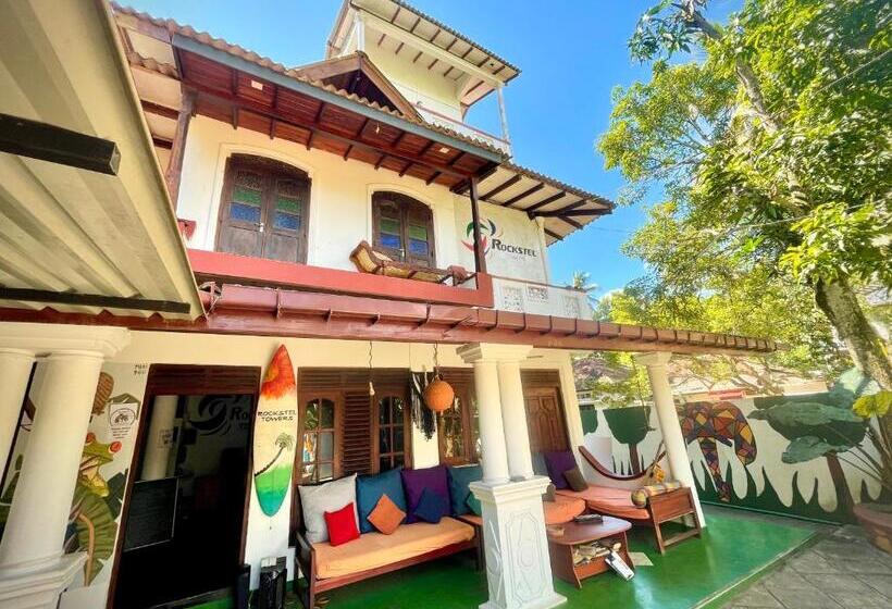 Rockstel Towers Backpacker Hostel