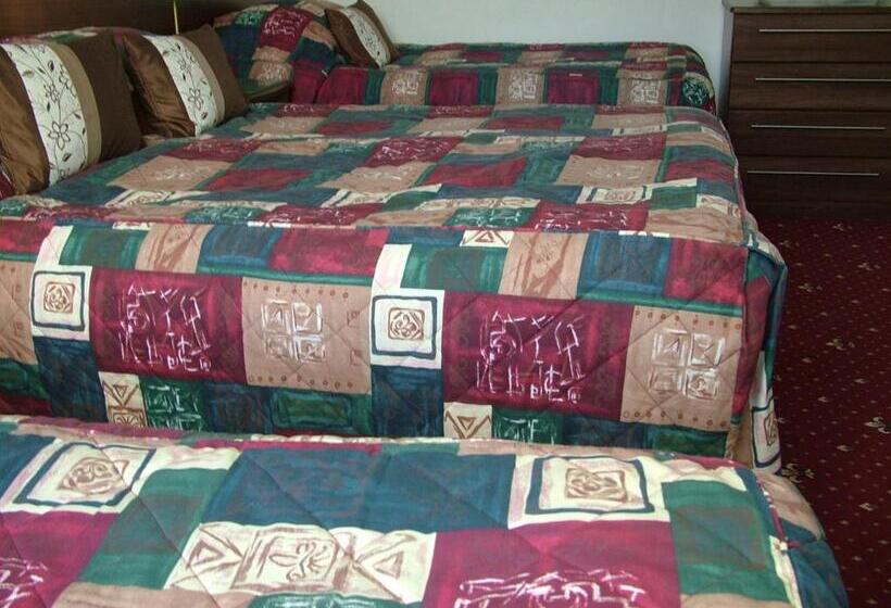 Bed and Breakfast Karden House