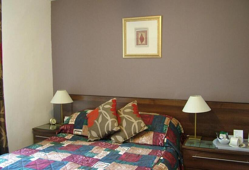 Bed and Breakfast Karden House