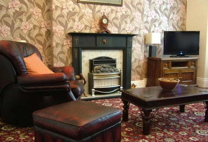 Bed and Breakfast Karden House