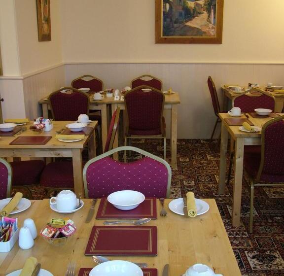 Bed and Breakfast Karden House