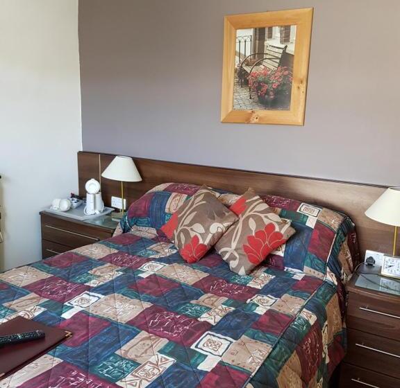 Bed and Breakfast Karden House