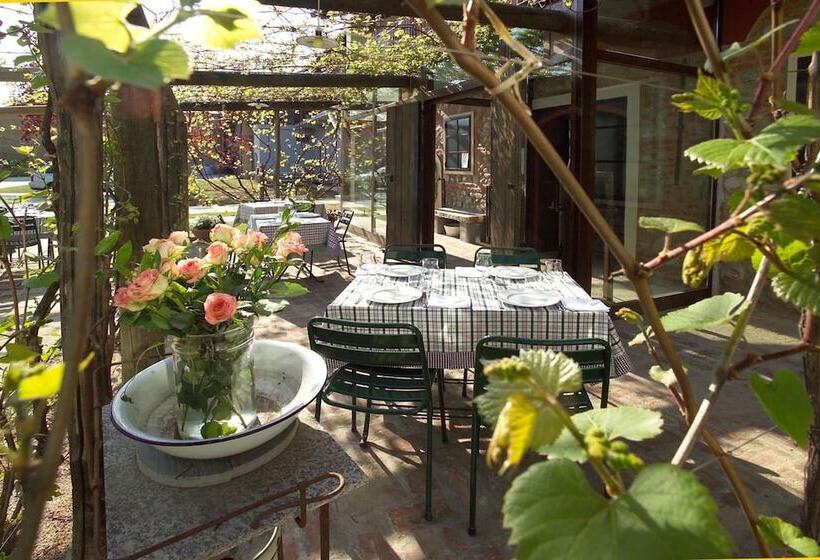 בית מלון כפרי Albergo Cantine Ascheri