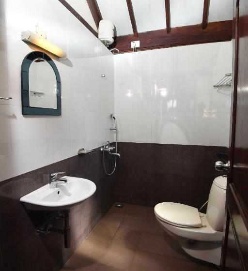 בית מלון כפרי Bluewater Beach Resort