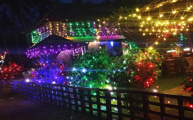 בית מלון כפרי Bluewater Beach Resort