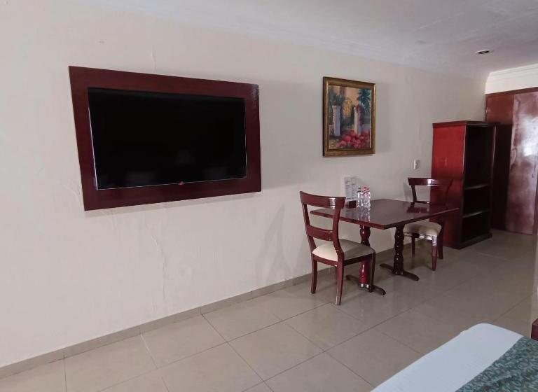 호텔 Confort Plaza