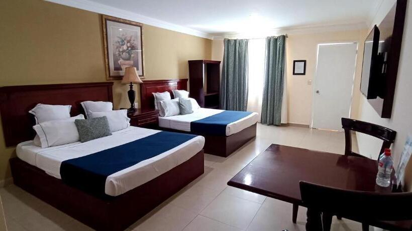 호텔 Confort Plaza