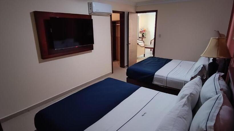 호텔 Confort Plaza