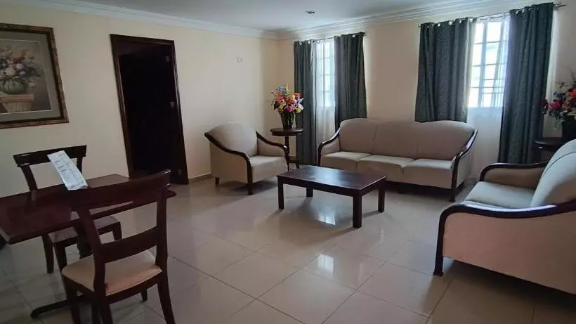 호텔 Confort Plaza