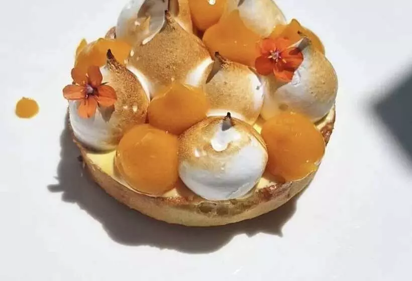 هتل De La Corniche