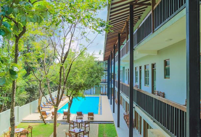 فندق Fresco Water Villa