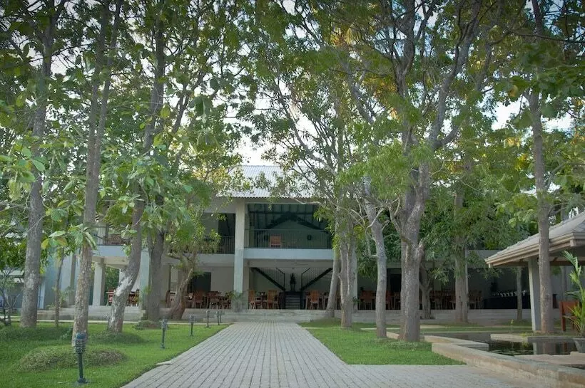 בית מלון כפרי Fresco Water Villa