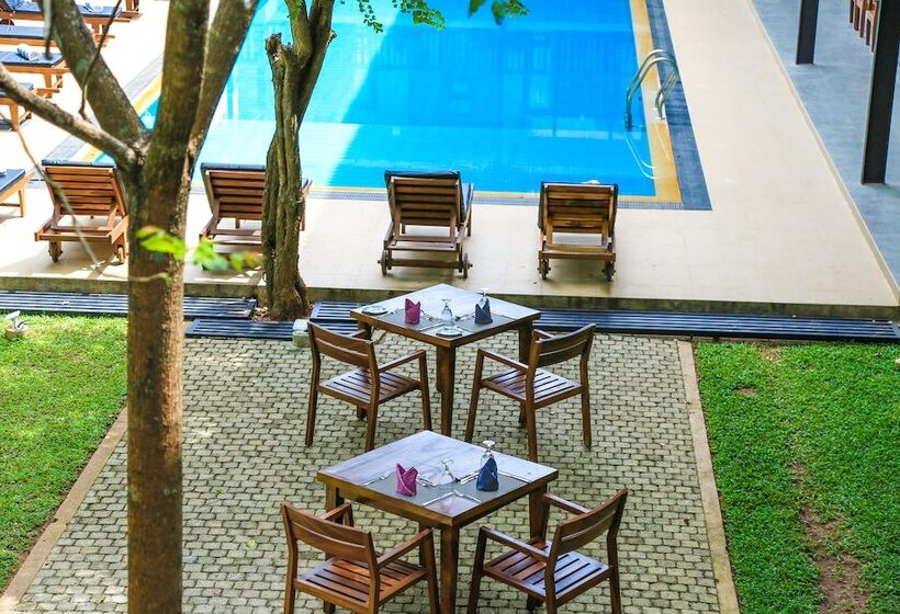 فندق Fresco Water Villa