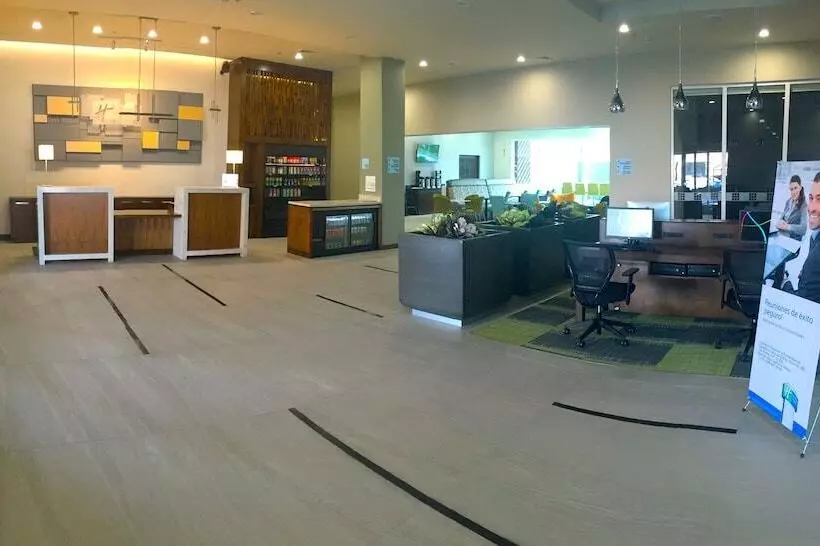 Отель Holiday Inn Express & Suites Mexicali, An Ihg