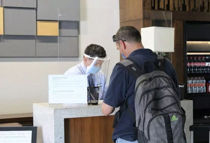 Отель Holiday Inn Express & Suites Mexicali, An Ihg