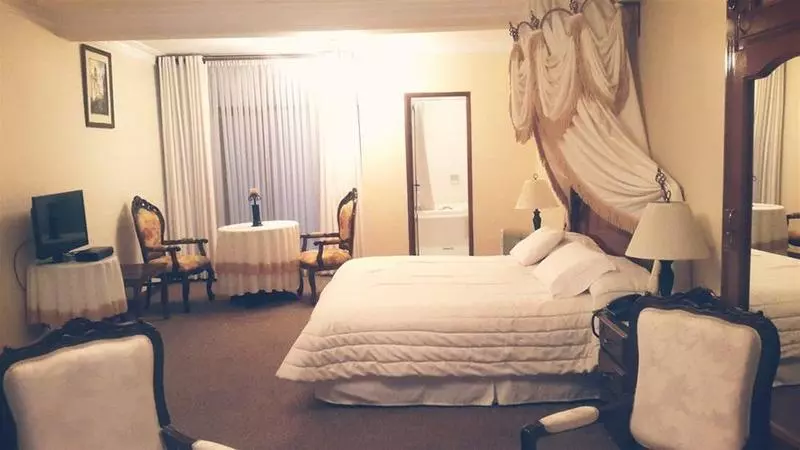 هتل Independencia