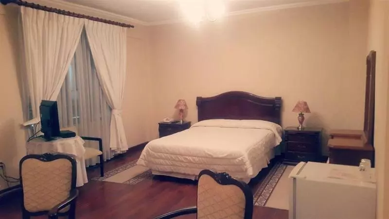 هتل Independencia