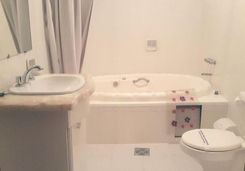 هتل Independencia