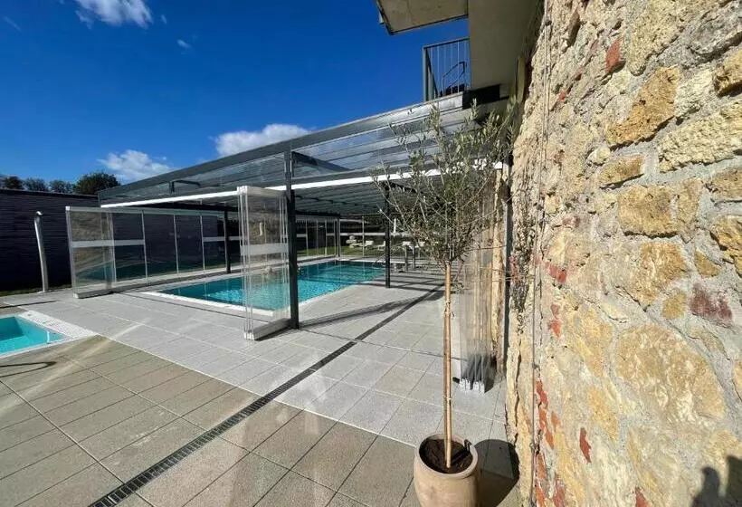 Hotel Kaiser Von österreich, Historik Und Thermal