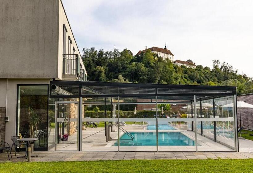 ホテル Kaiser Von österreich, Historik  Und Thermal