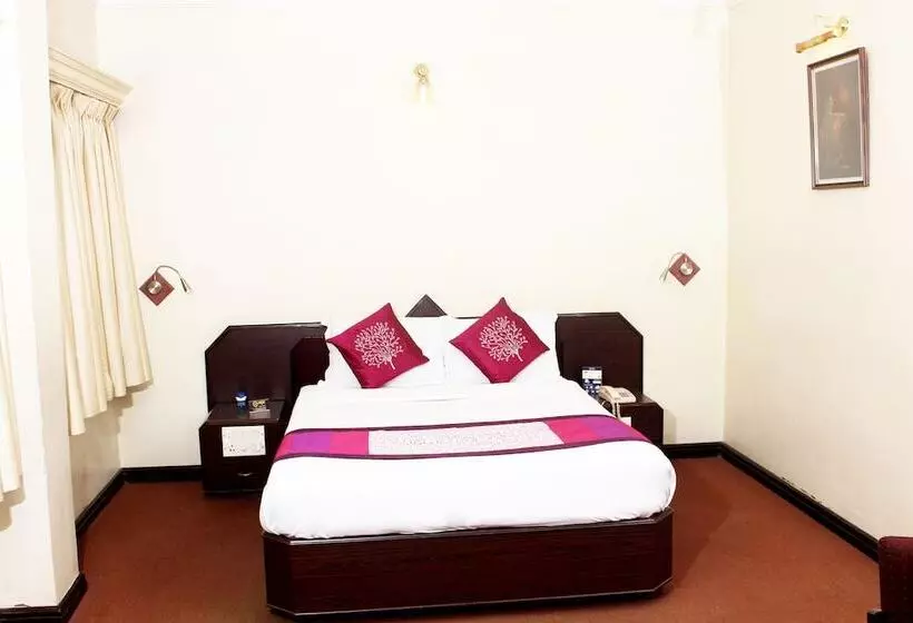 בית מלון כפרי Oyo Premium Mysore Krs Road