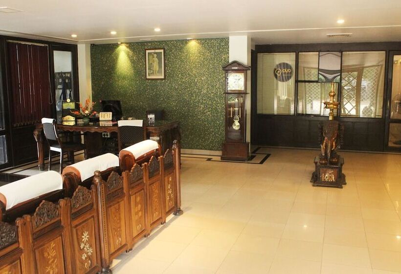 ホテル Oyo Premium Mysore Krs Road