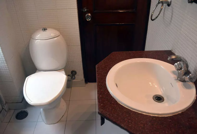 ホテル Oyo Rooms Gangaram Hospital