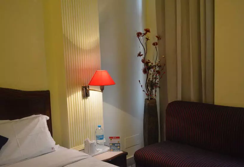 ホテル Oyo Rooms Gangaram Hospital