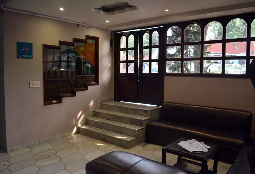 ホテル Oyo Rooms Gangaram Hospital