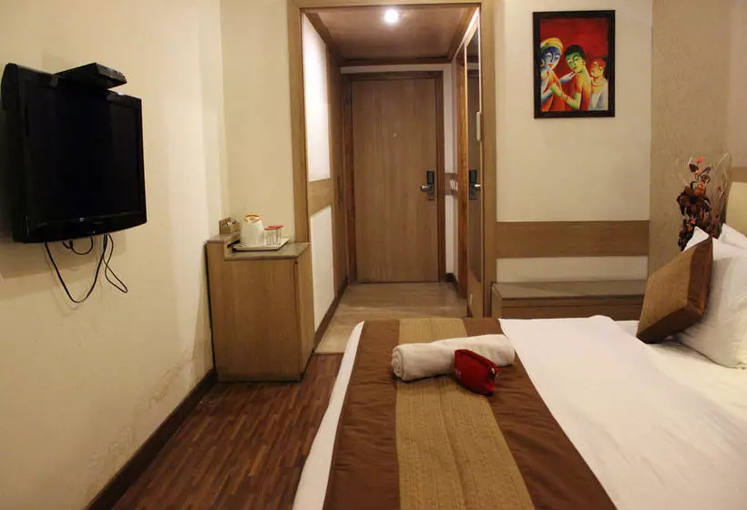 هتل Oyo Rooms Karol Bagh Metro Station 2