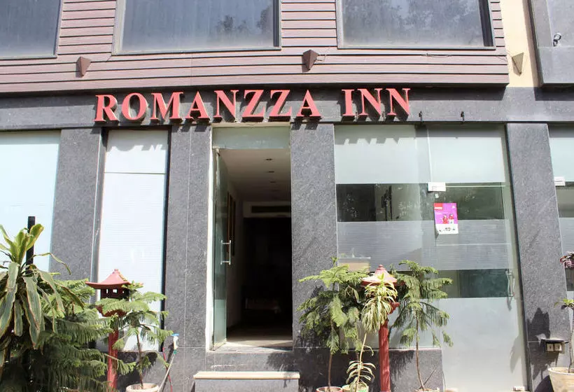 هتل Oyo Rooms Karol Bagh Metro Station 2