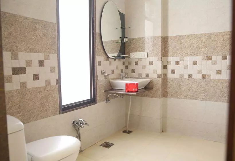 هتل Oyo Rooms Railway Station Abu Road