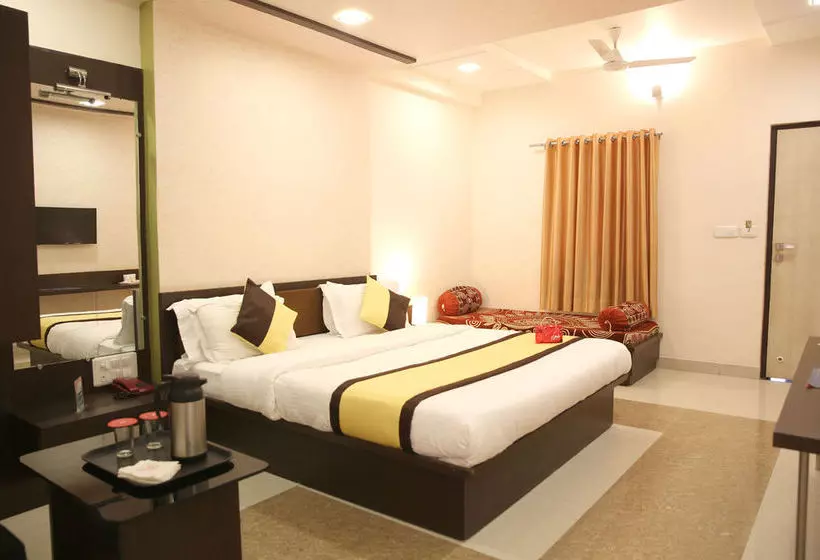 هتل Oyo Rooms Railway Station Abu Road