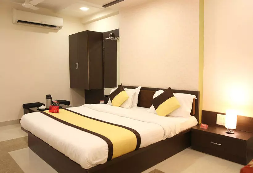 هتل Oyo Rooms Railway Station Abu Road