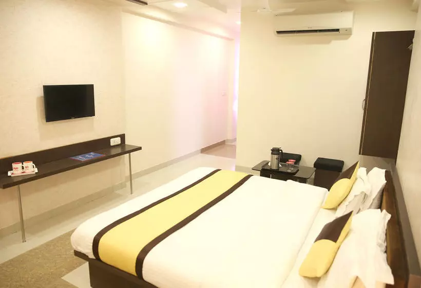 هتل Oyo Rooms Railway Station Abu Road