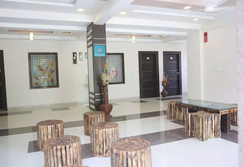 هتل Oyo Rooms Railway Station Abu Road