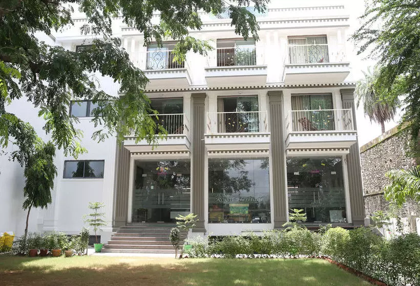هتل Oyo Rooms Railway Station Abu Road