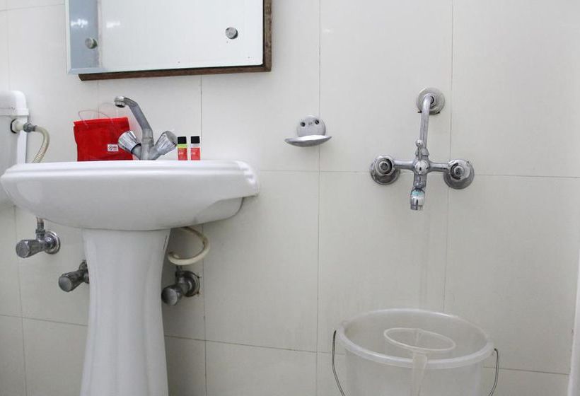 호텔 Oyo Rooms Rajpur Road Gandhi Park