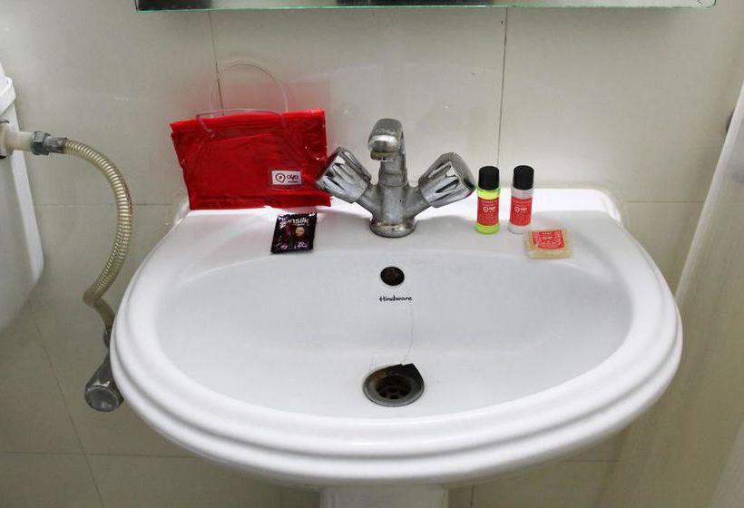 호텔 Oyo Rooms Rajpur Road Gandhi Park