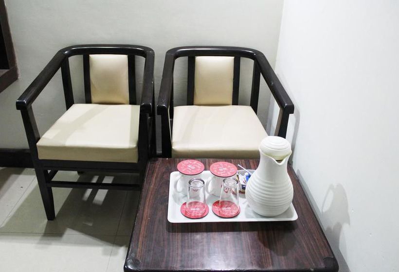 호텔 Oyo Rooms Rajpur Road Gandhi Park