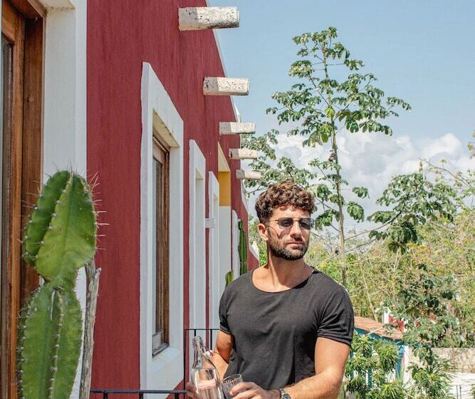 Szálloda Wakax Hacienda   Cenote & Boutique