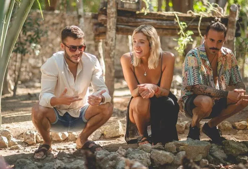 هتل Wakax Hacienda   Cenote & Boutique